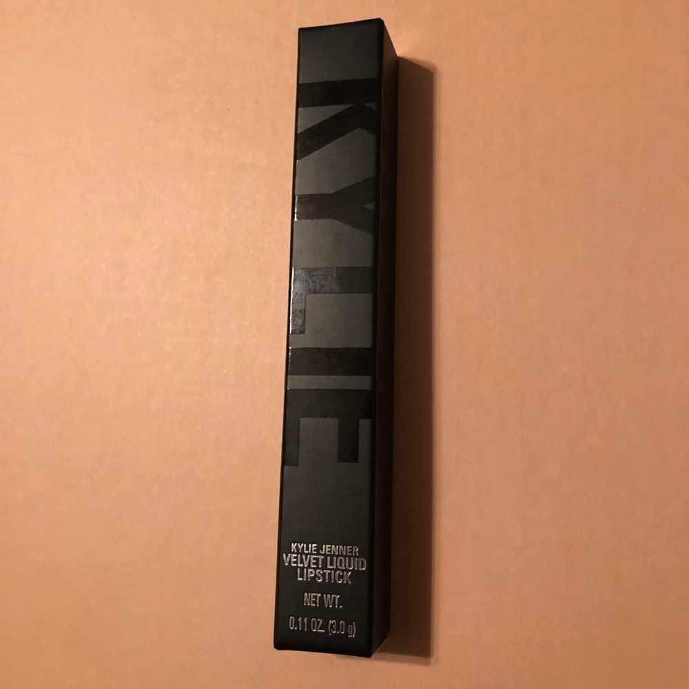 Kylie Cosmetics Velvet Lip